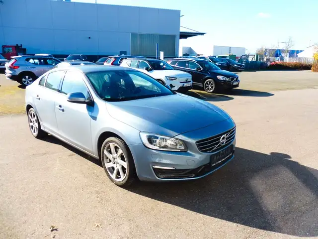 Volvo S60 T3   Lim. Linje Svart