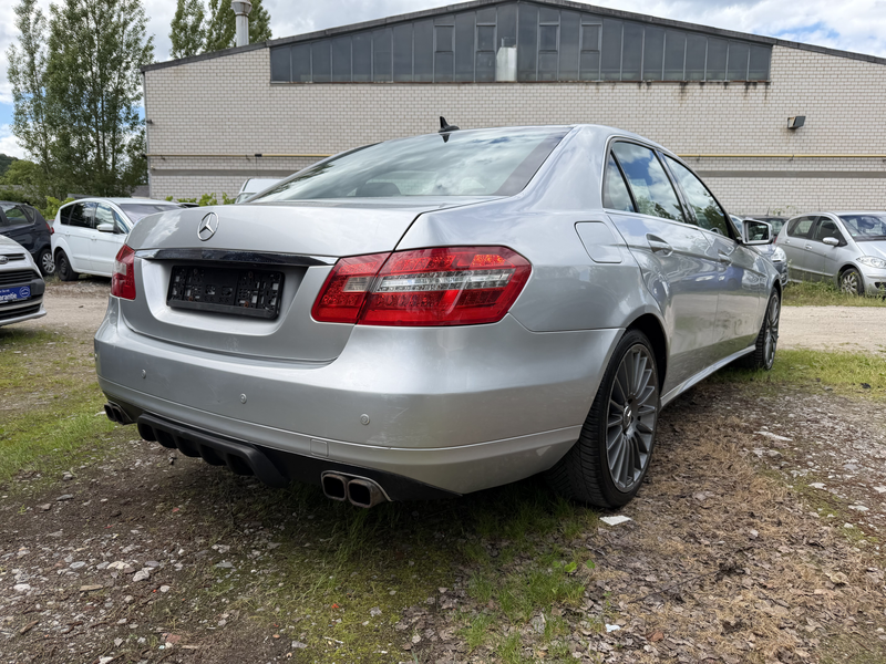 Mercedes-Benz E 350 E 350 4Matic 7G-TRONIC — photo 5