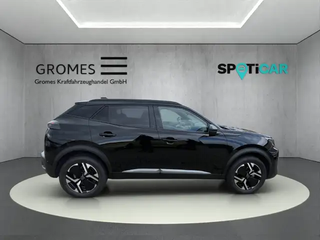 Peugeot 2008 view 2