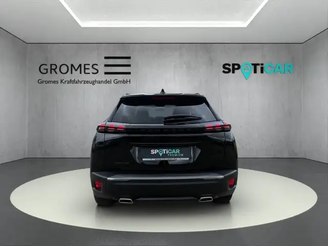 Peugeot 2008 view 4
