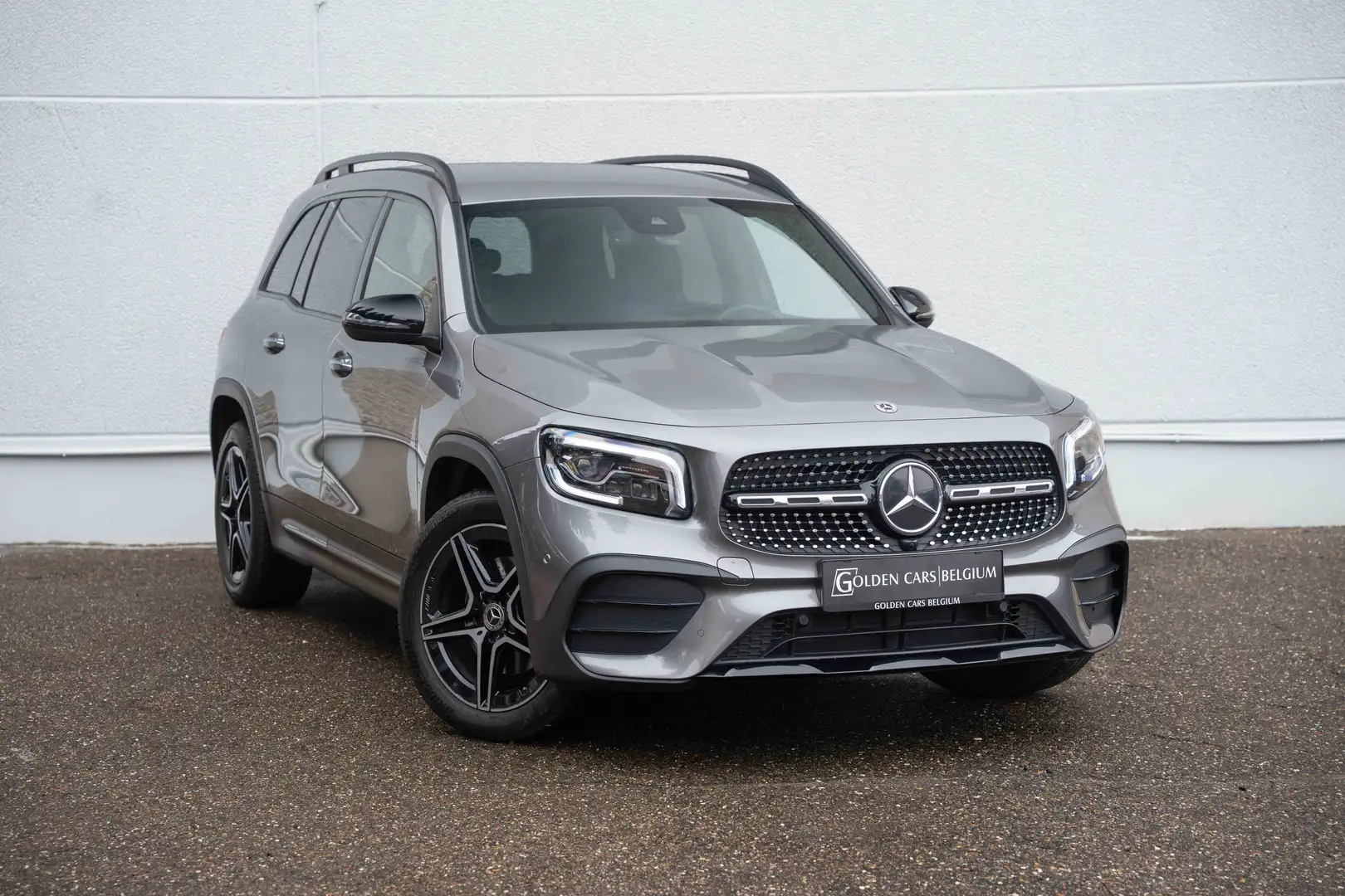 Mercedes-Benz GLB 180 d AMG/7-ZIT/MULTIBEAM/AMBIENTE/CAMERA/TREKHAAK Gris - 2