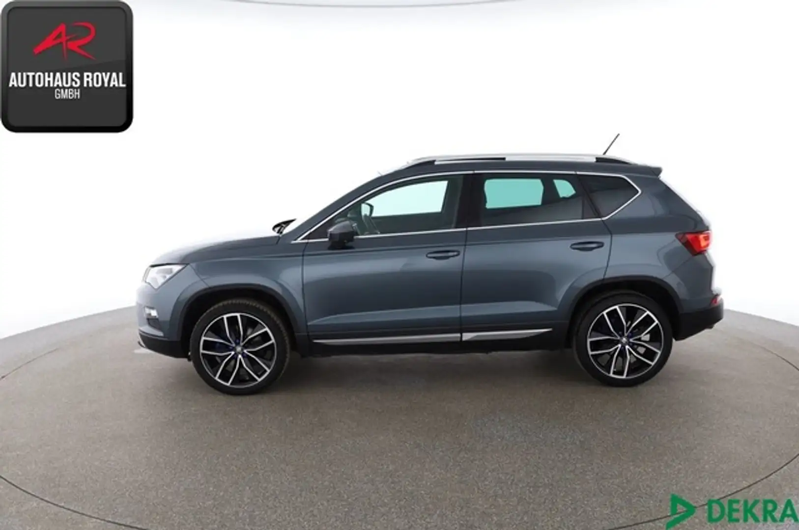 SEAT Ateca 1.4 TSI XCELLENCE PANO,KAMERA,19ZOLL,1.HD Grau - 2