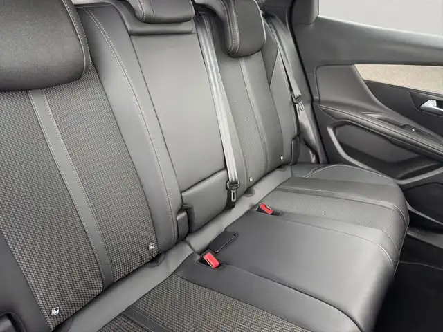 Peugeot 3008 view 15