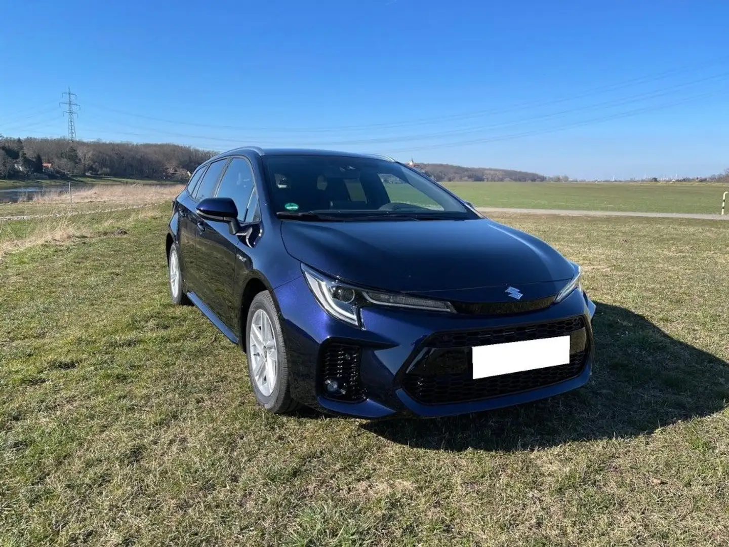 Suzuki Swace 1.8 Hybrid CVT Comfort+ Blau - 1