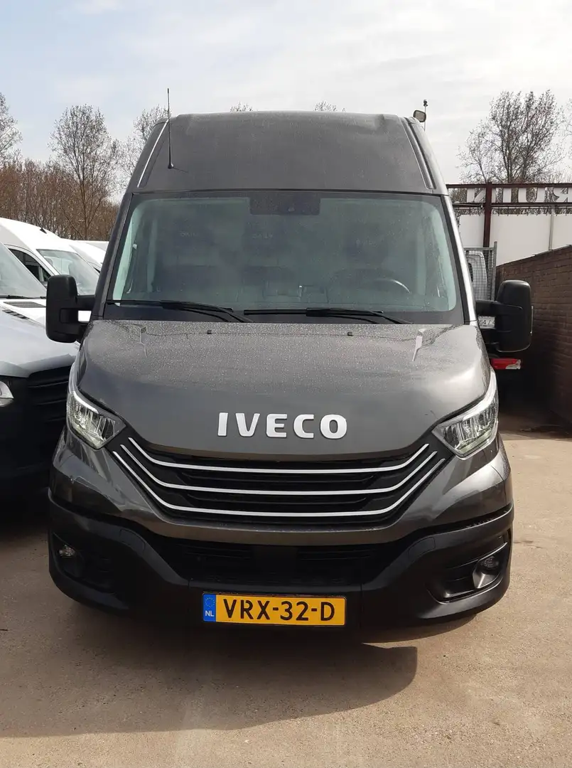 Iveco Daily 35S21 Autom. 207Pk L4/H2 Navi Climatecontrol Cruis Grijs - 2