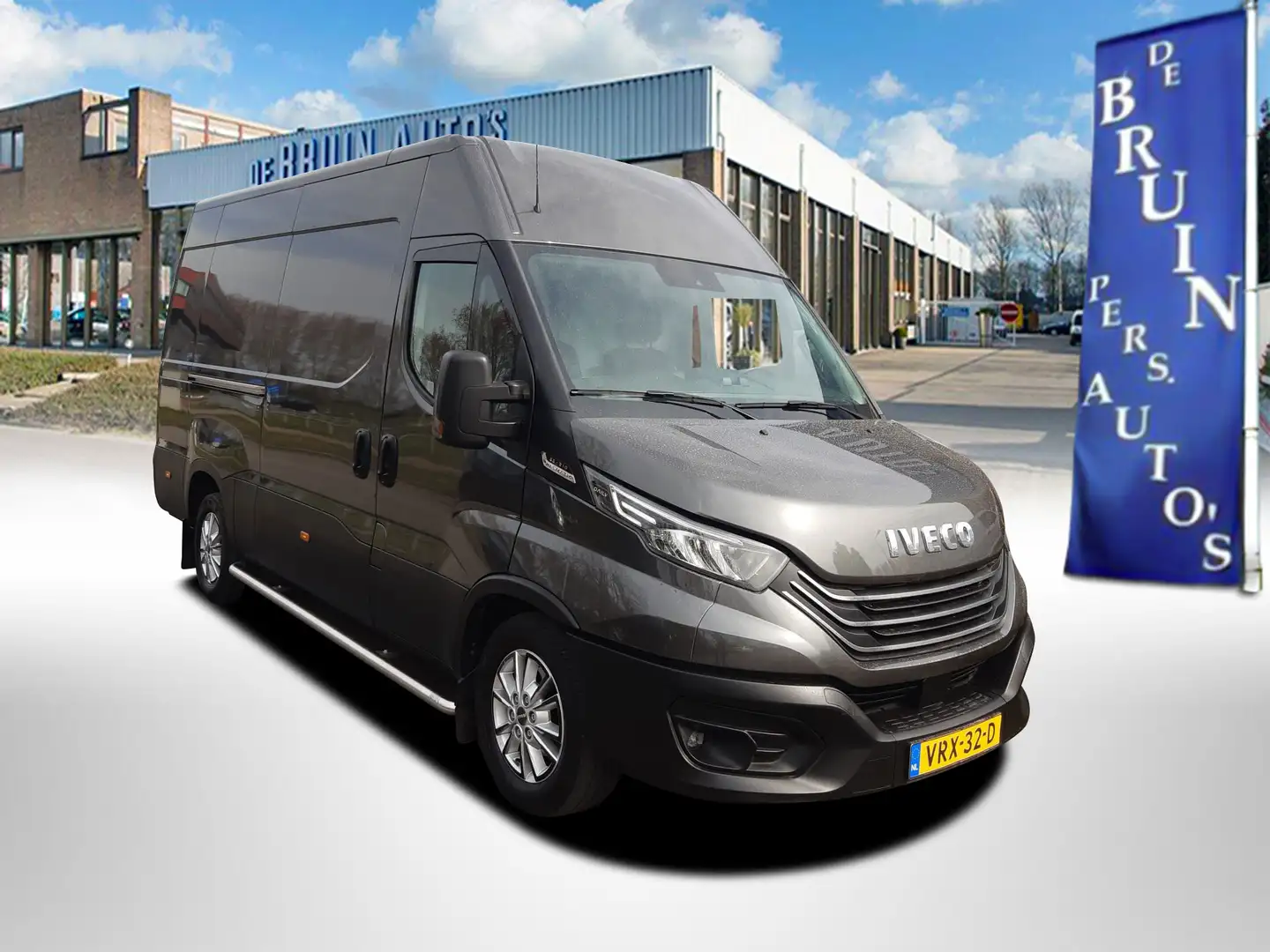 Iveco Daily 35S21 Autom. 207Pk L4/H2 Navi Climatecontrol Cruis Grijs - 1