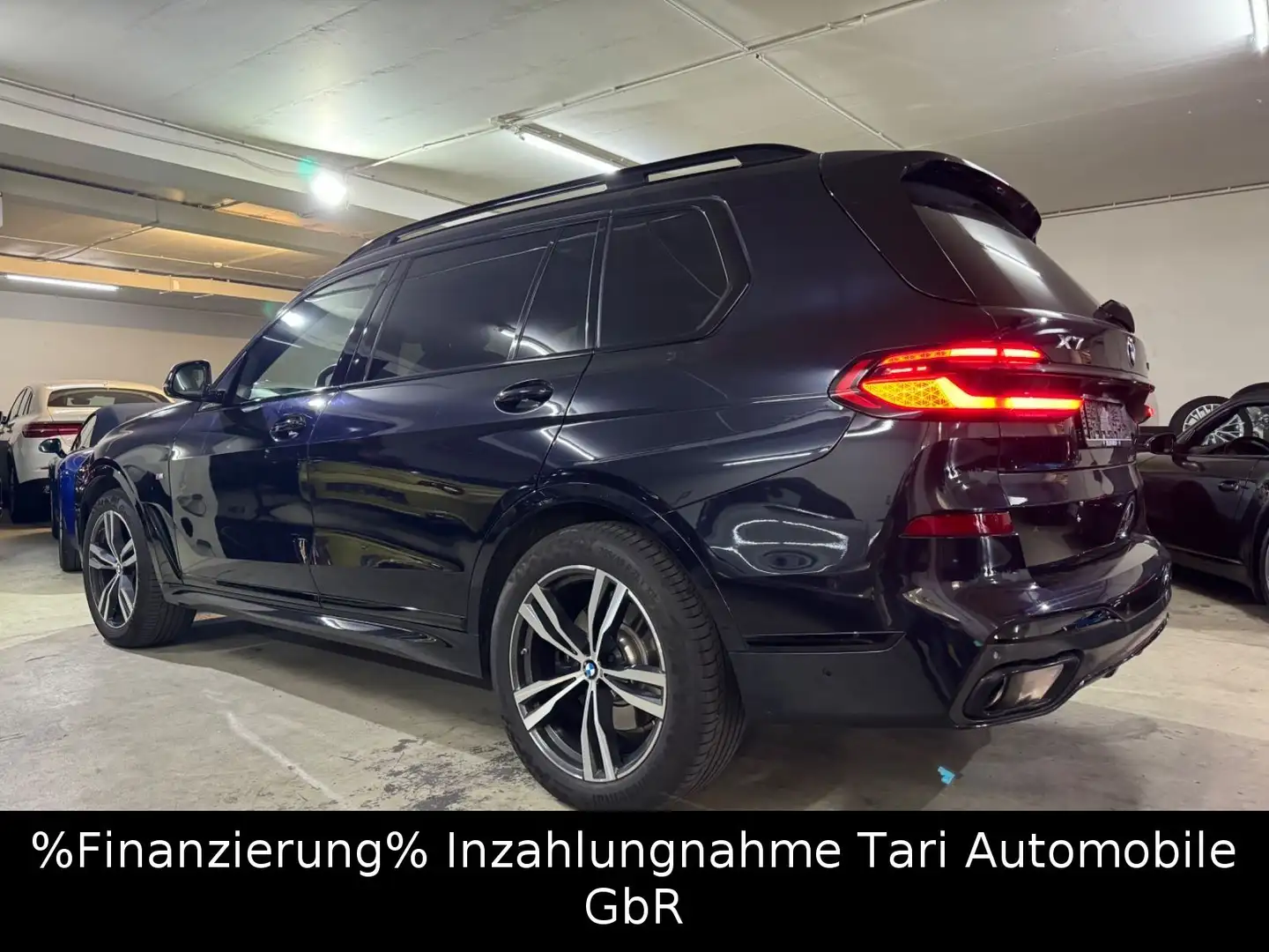 BMW X7 xDrive40d M Sport Pro SkyLounge,Massage,360° Noir - 1