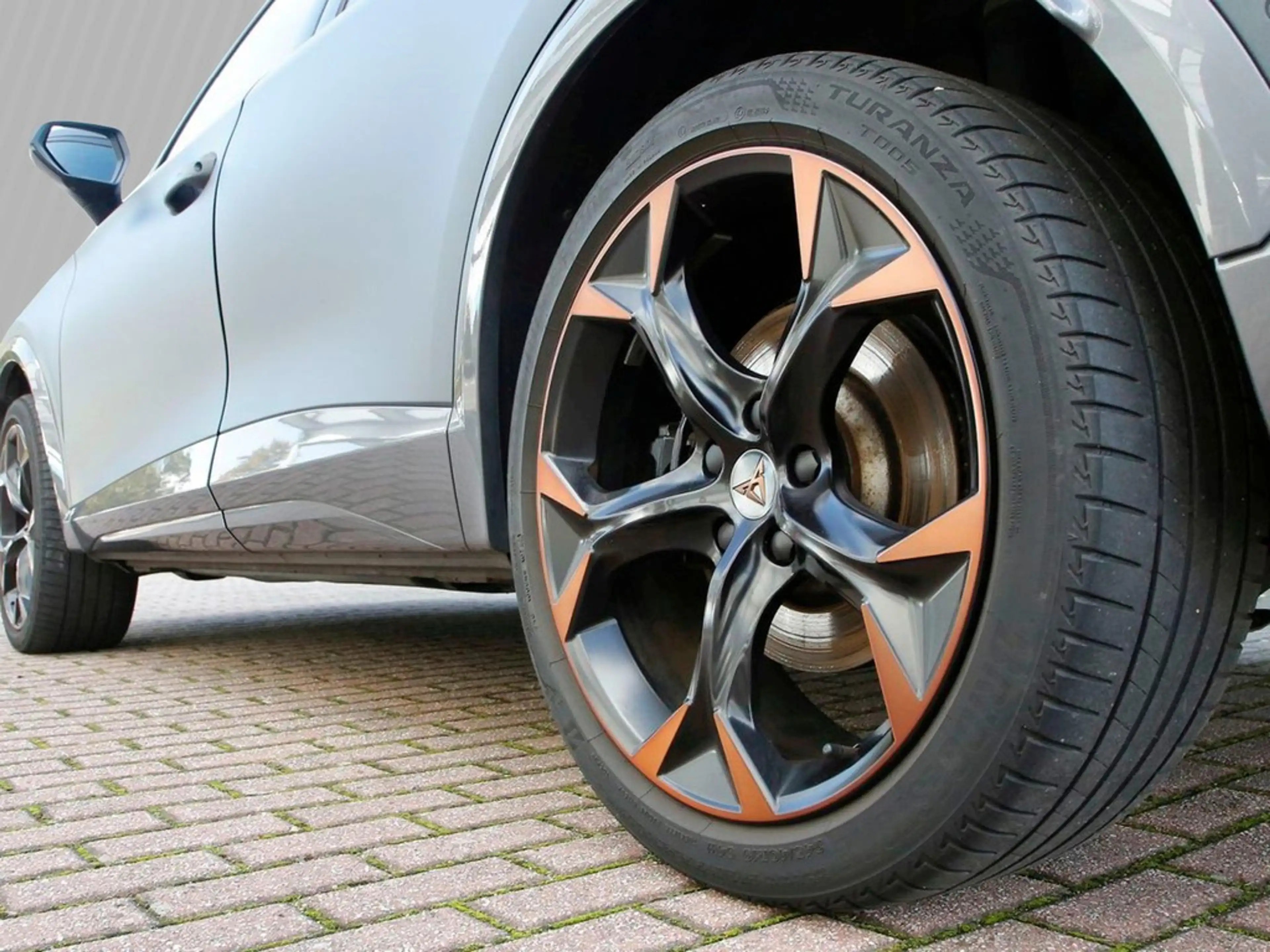 CUPRA Formentor VZ 2.0 TSI 4Drive 19" BEATS Navi+VC ACC LED RFK... — photo 5