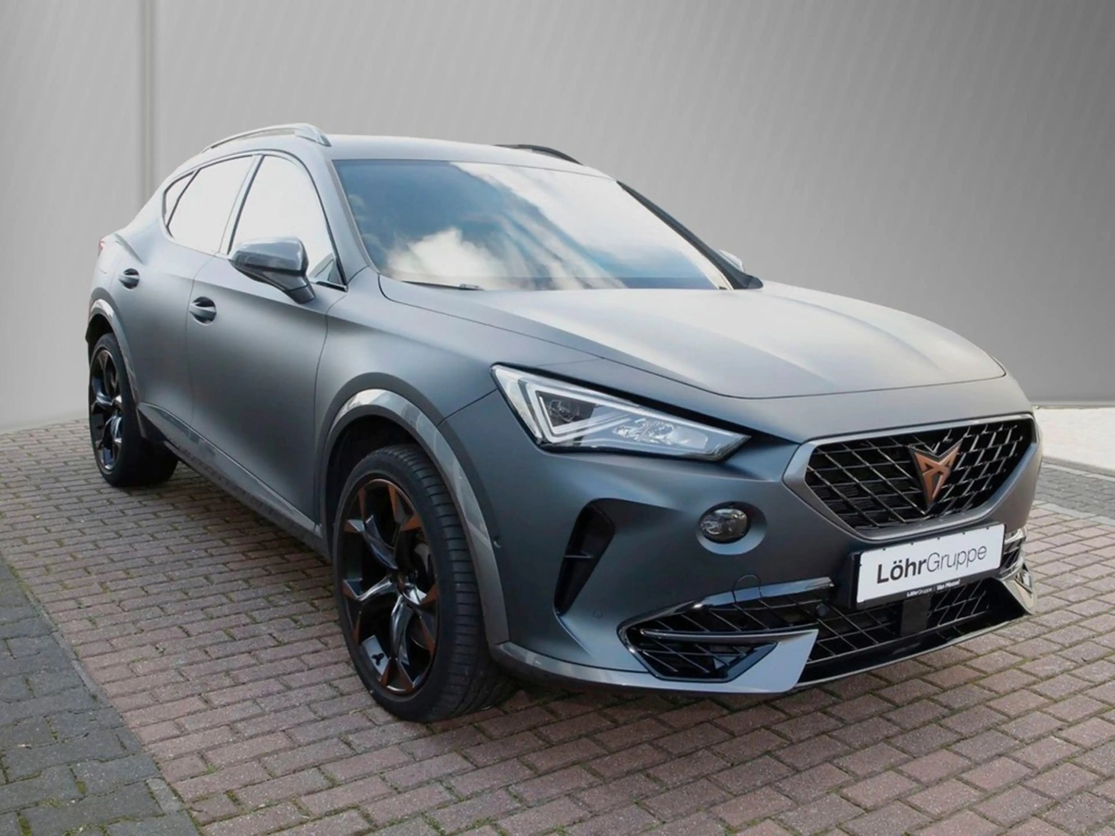 CUPRA Formentor VZ 2.0 TSI 4Drive 19" BEATS Navi+VC ACC LED RFK... — photo 3