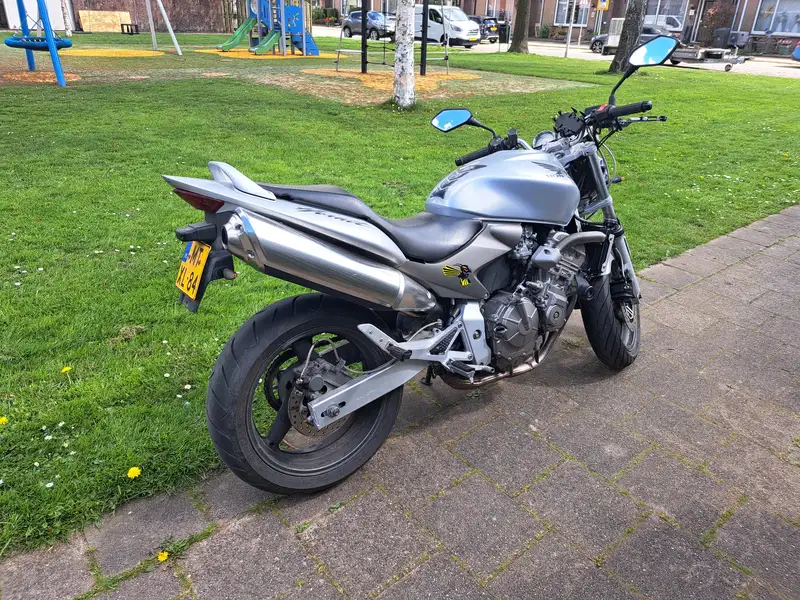 Honda CB 600 F Hornet - foto 3