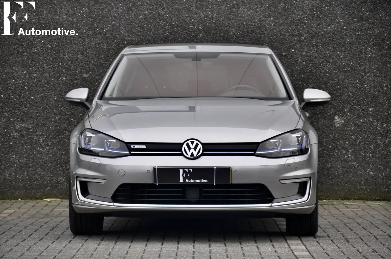 Volkswagen e-Golf | Adaptive cruise control |Apple CarPlay | PDC Grijs - 2