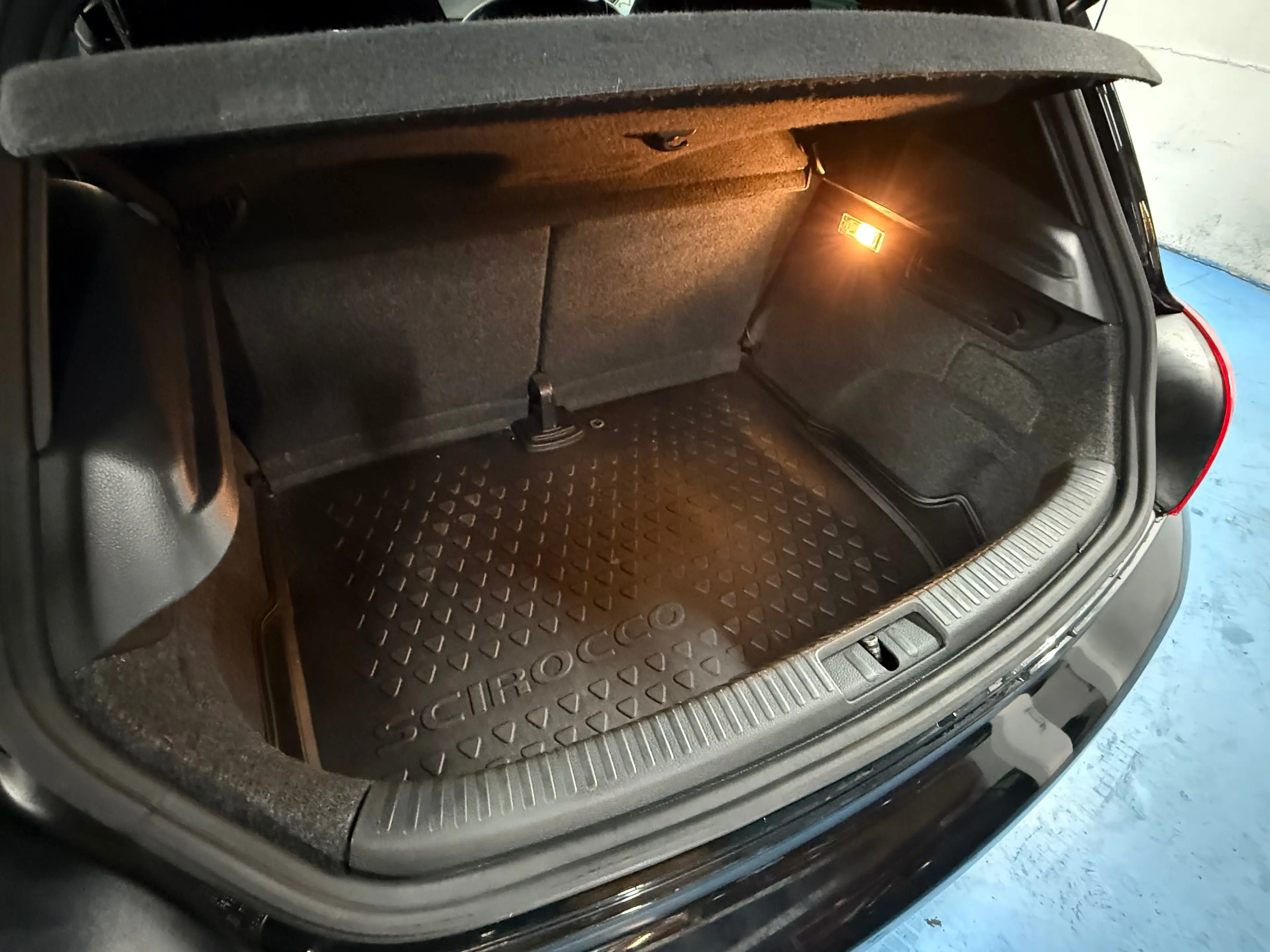 Volkswagen Scirocco Scirocco 1.4 TSI — photo 12