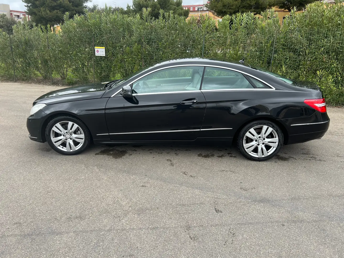 Mercedes-Benz E 250 Classe E - C207 Coupe Coupe cdi be Avantgarde Nero - 1