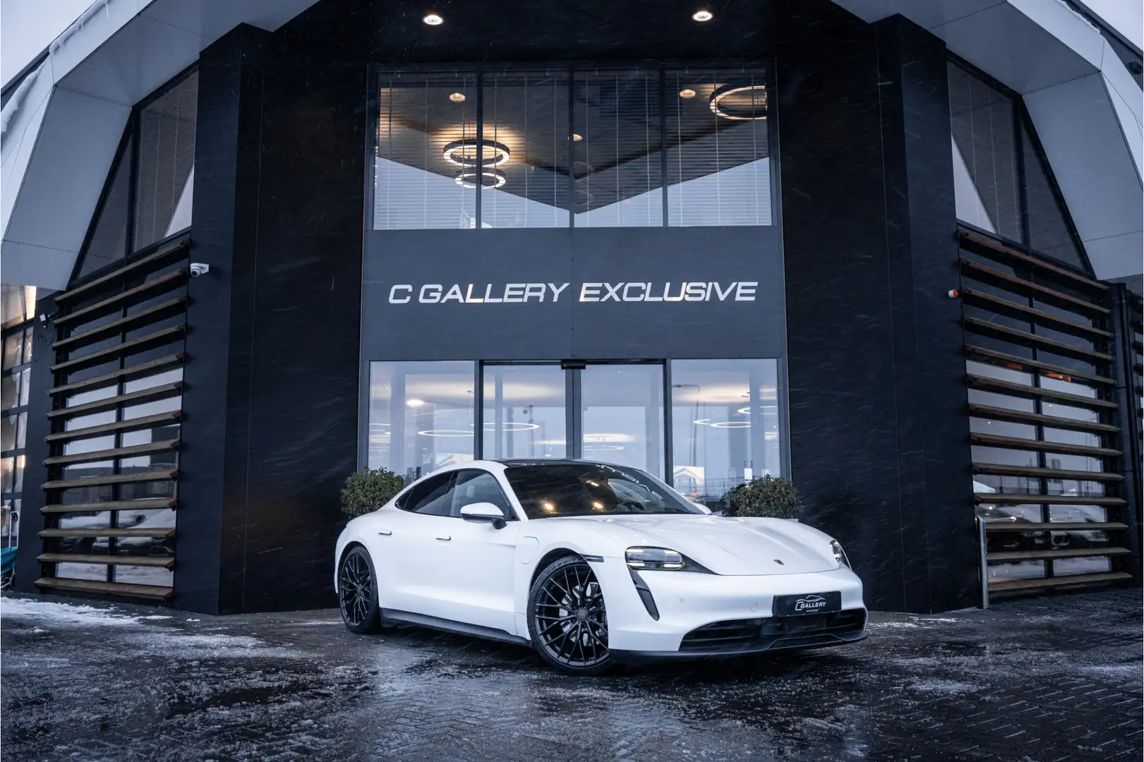 Porsche Taycan Performance 84 kWh - Origineel NL | Panorama | Spo Weiß - 1