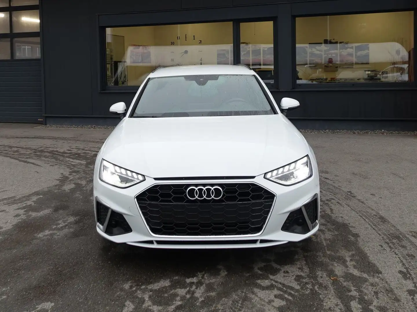 Audi A4 35 TFSI S-LINE *AHV*LED*VIRTUAL*RFK* Weiß - 1