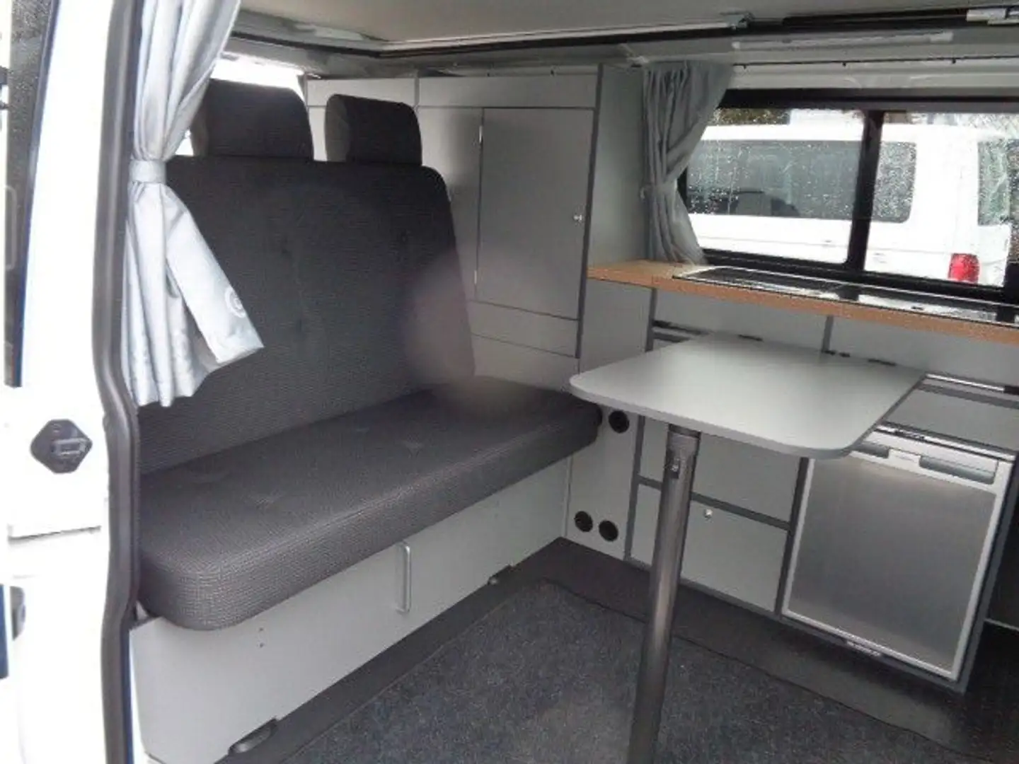 Volkswagen T6.1 Wohnmobil/Summermobil mit Aufstelldach Blanco - 2
