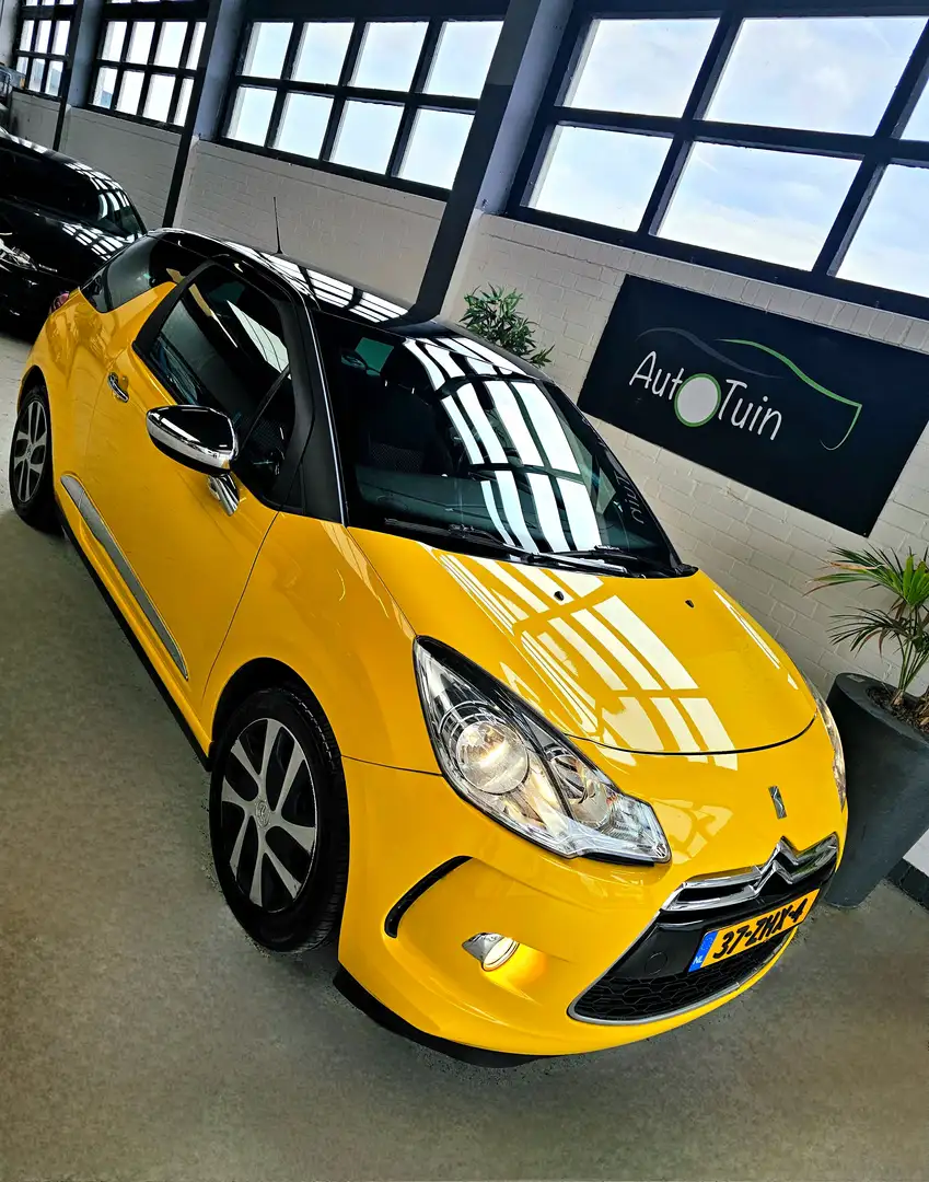 Citroen DS3 DS3 1.2 VTi Chic Amarillo - 1