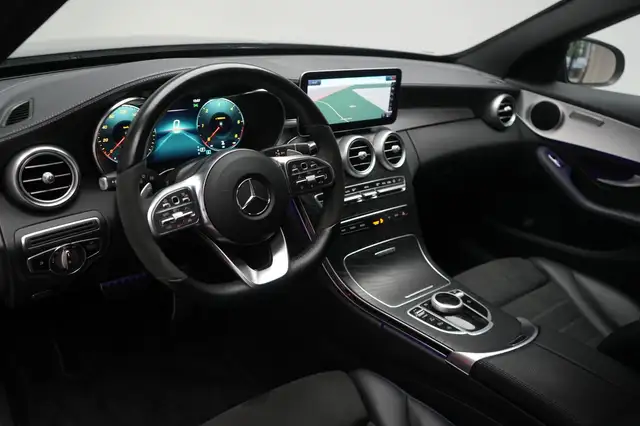 Mercedes-Benz C-Class view 11
