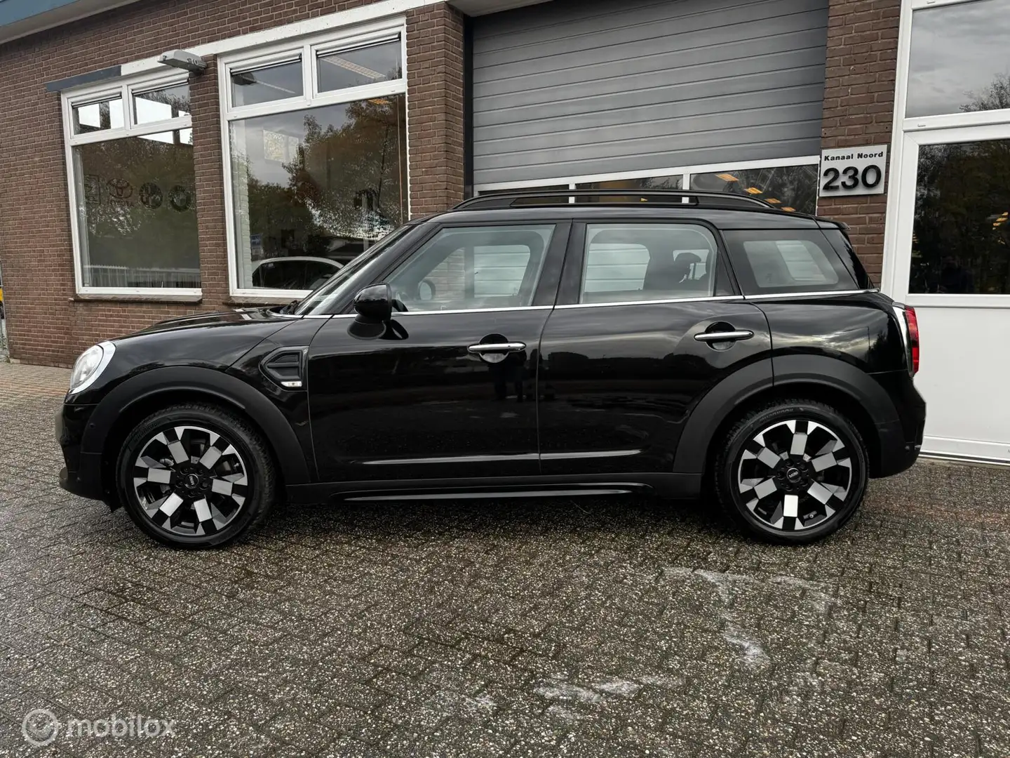MINI Cooper Countryman 1.5 LEDER/ECC-AIRCO/CRUISE/NAVI/PDC Noir - 2