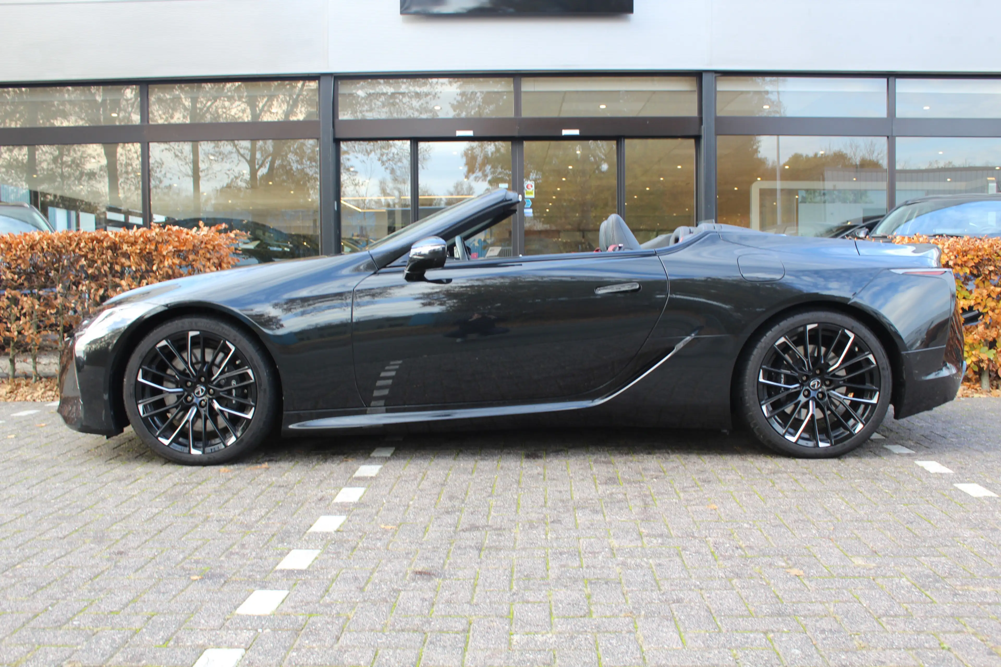 Lexus LC 500 Convertible Hokkaido Edition — photo 15