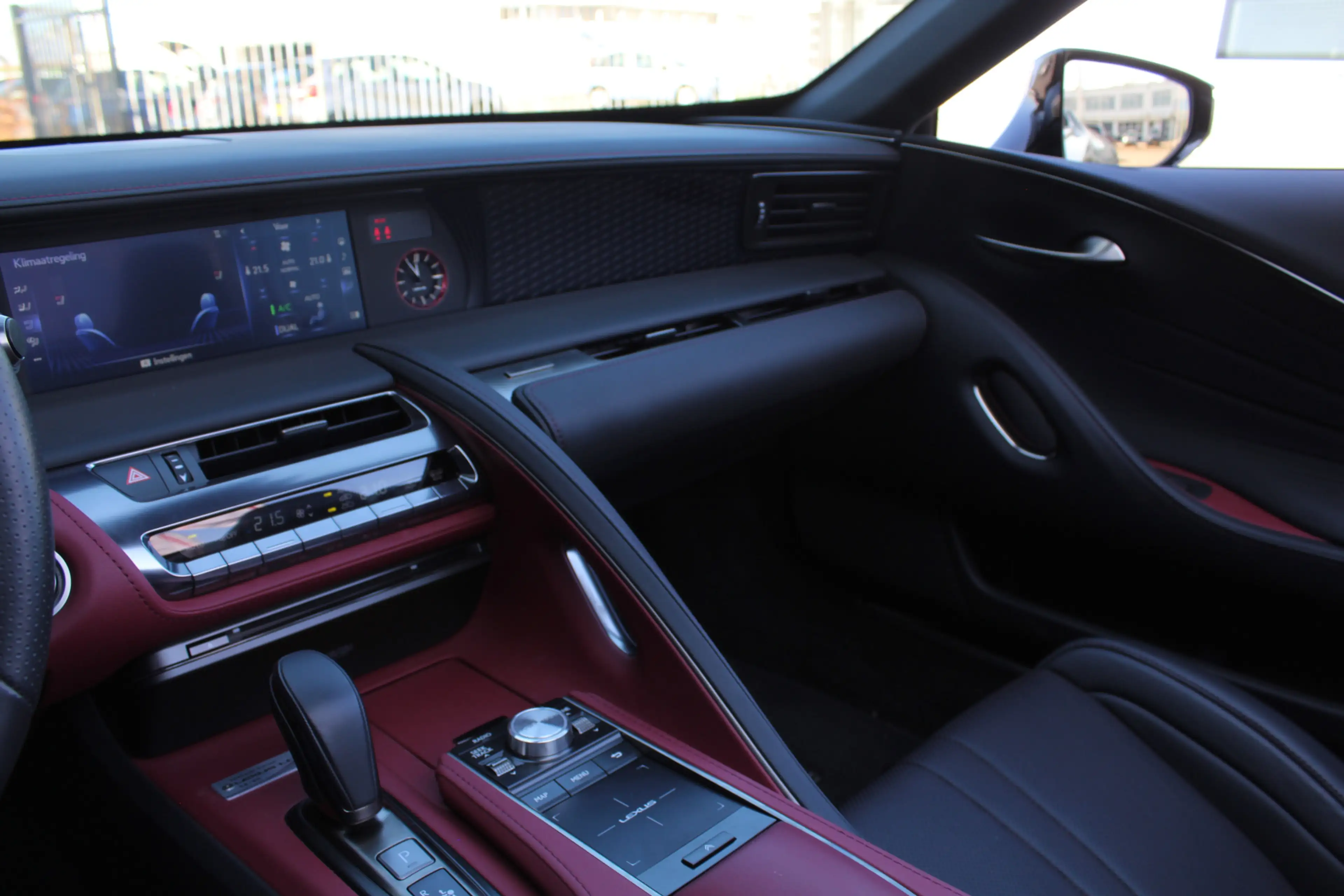 Lexus LC 500 Convertible Hokkaido Edition — photo 31