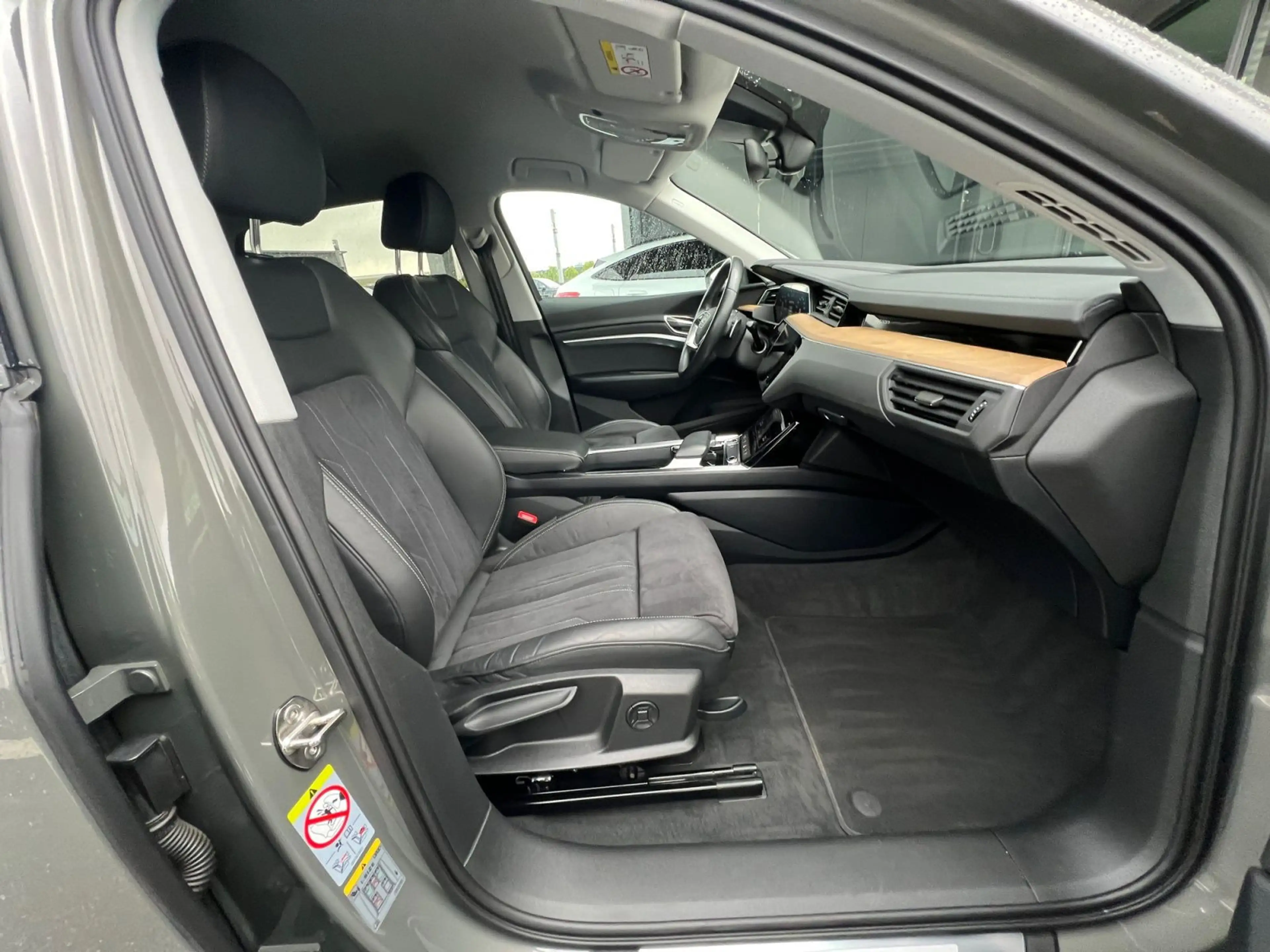 Audi Q8 e-tron Q8 e-tron Sportback 50 q. advanced, LED, Luft, R — photo 15