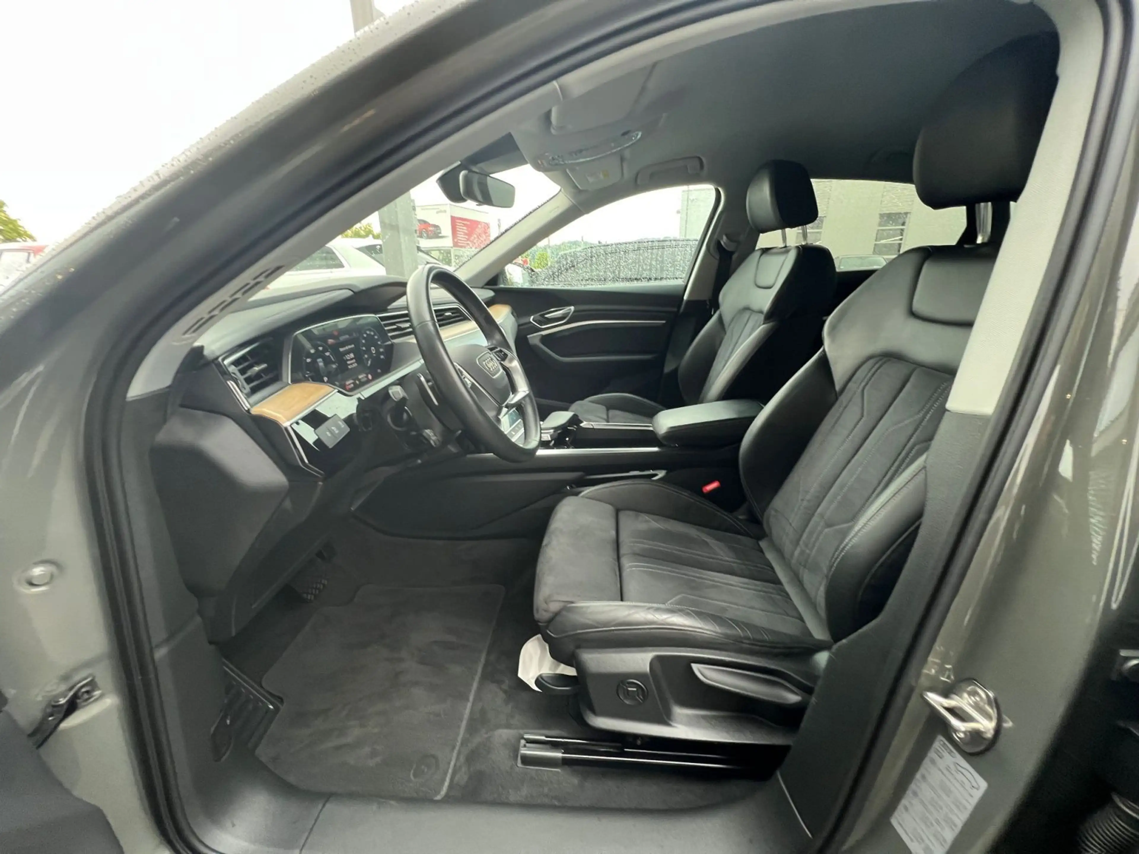 Audi Q8 e-tron Q8 e-tron Sportback 50 q. advanced, LED, Luft, R — photo 9