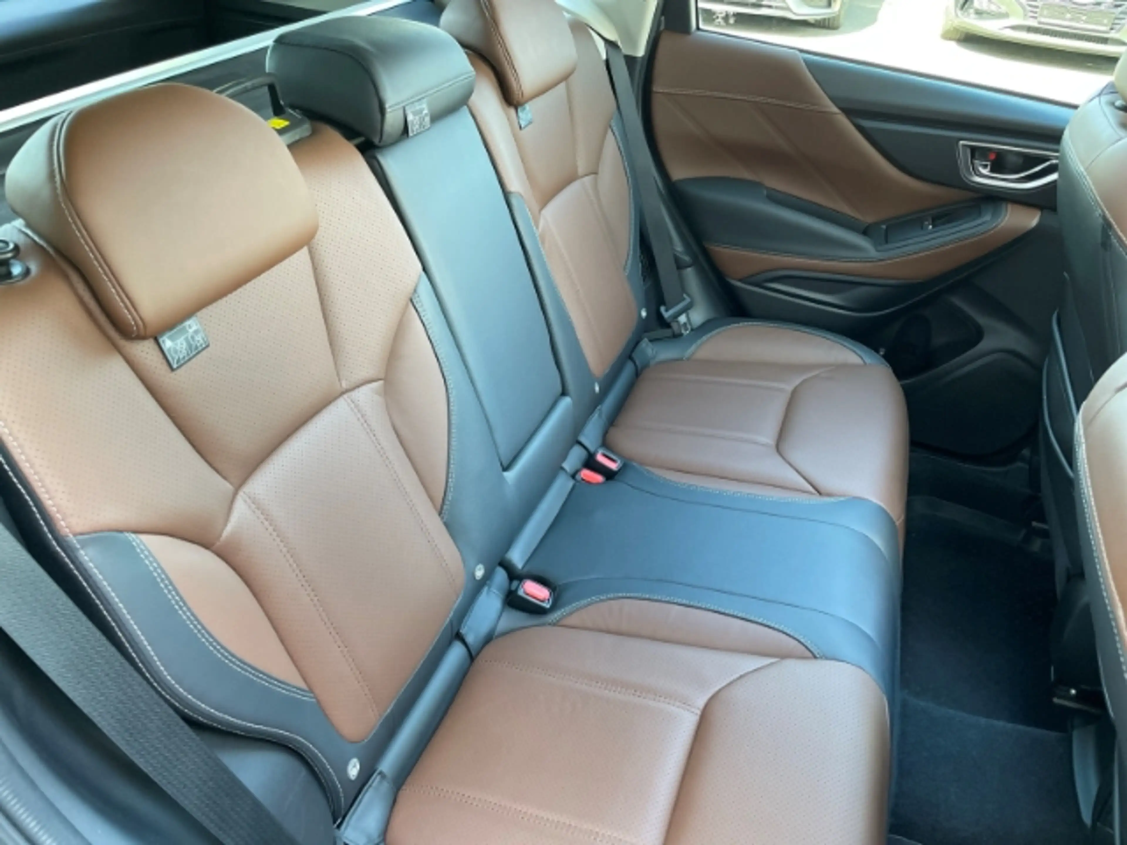 Subaru Forester 2.0ie Mild-Hybrid Platinum Autom. Schiebedach — photo 4