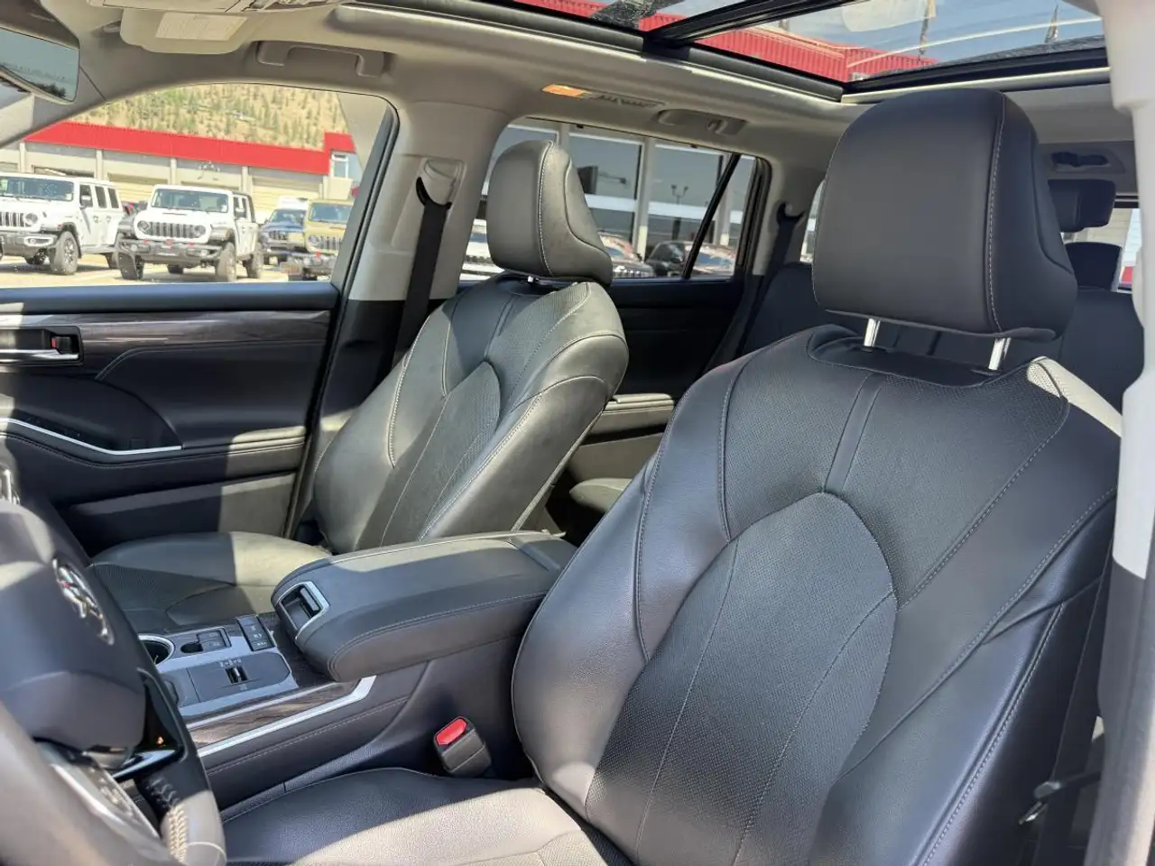 Toyota Highlander photo Toyota Highlander