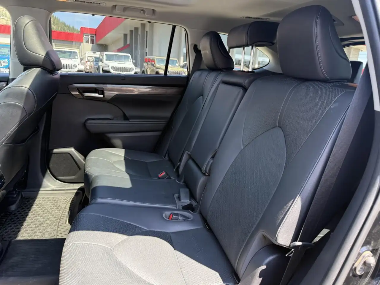Toyota Highlander photo Toyota Highlander