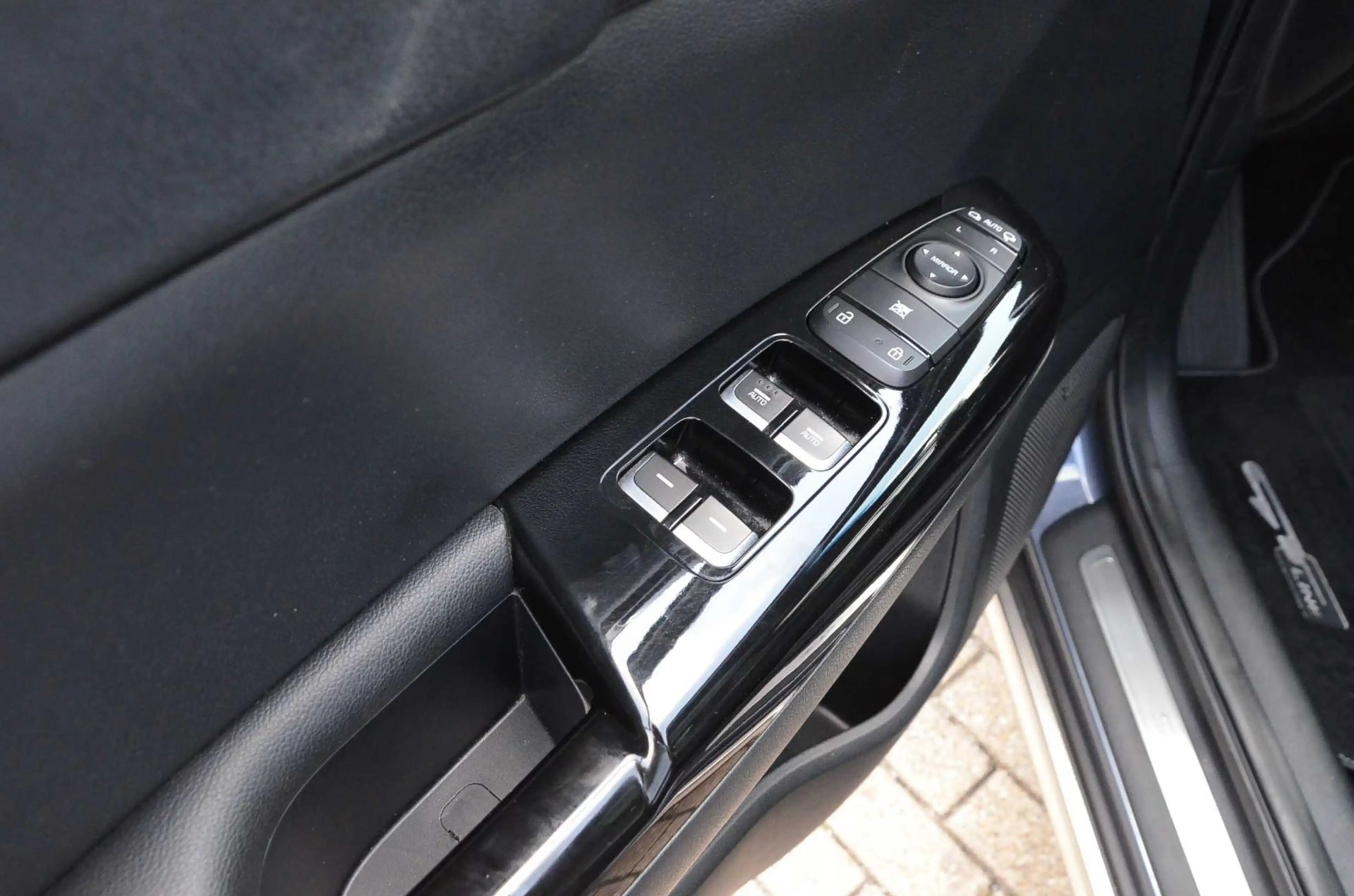 Kia Sportage SPORTAGE 1.6 AWD GT-Line — photo 9