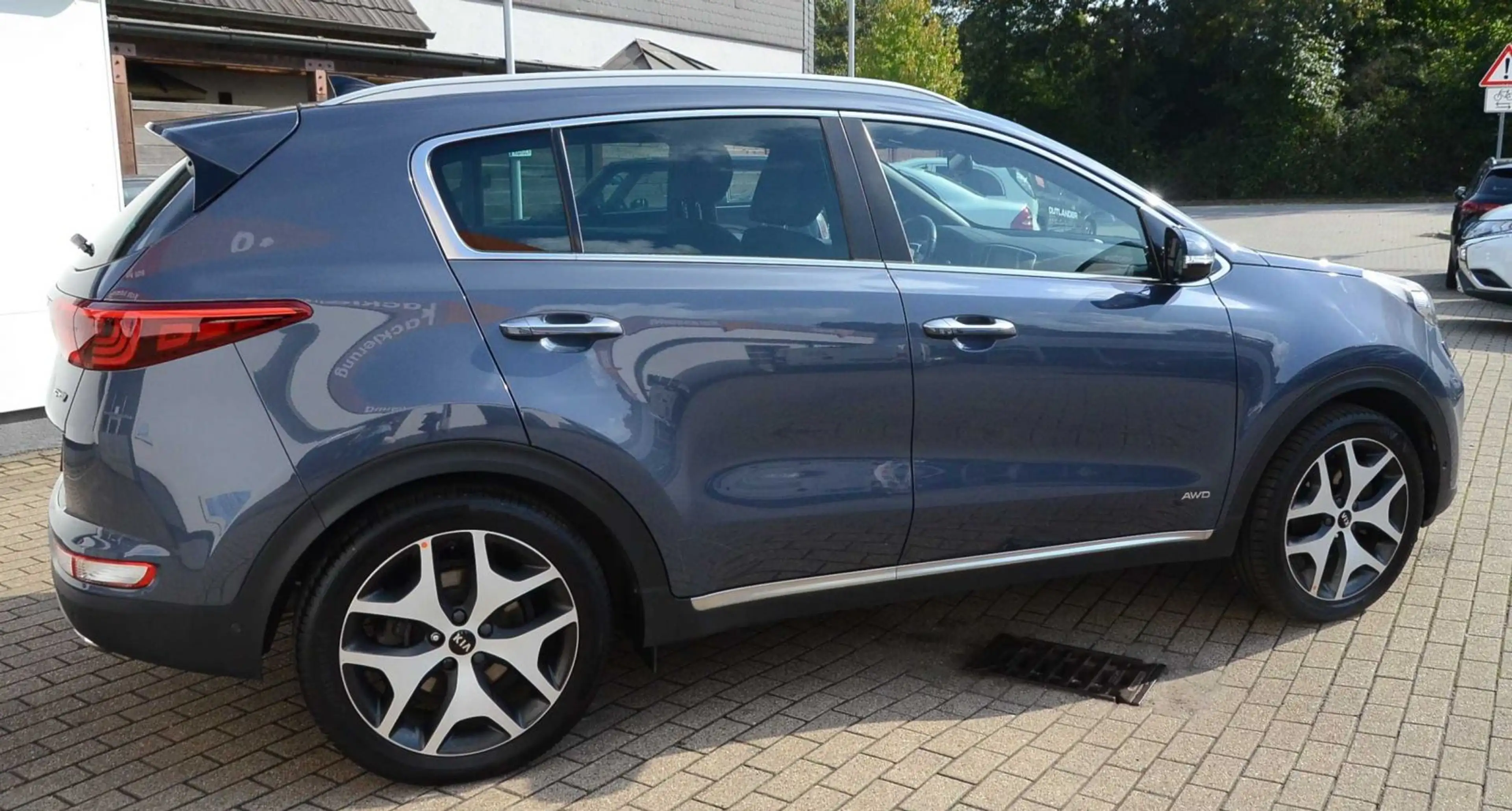 Kia Sportage SPORTAGE 1.6 AWD GT-Line — photo 3