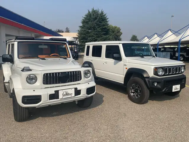 Suzuki Jimny 1,5 AT 4 PORTE Allgrip GLX model year '25