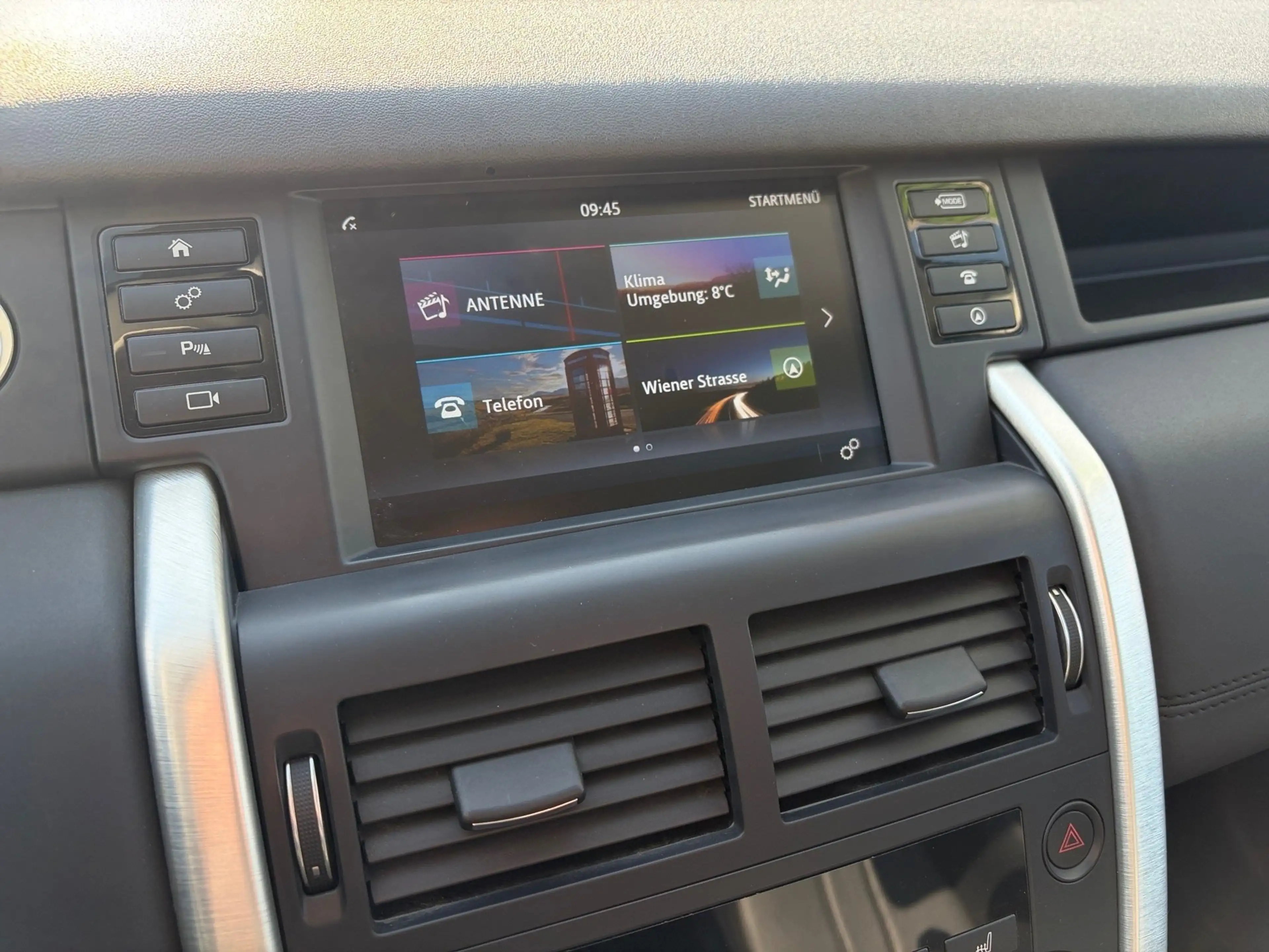 Land Rover Discovery Sport 2.0 TD4 HSE — photo 10