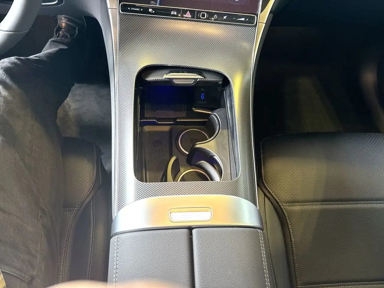 Mercedes-Benz GLC снимка Mercedes-Benz GLC