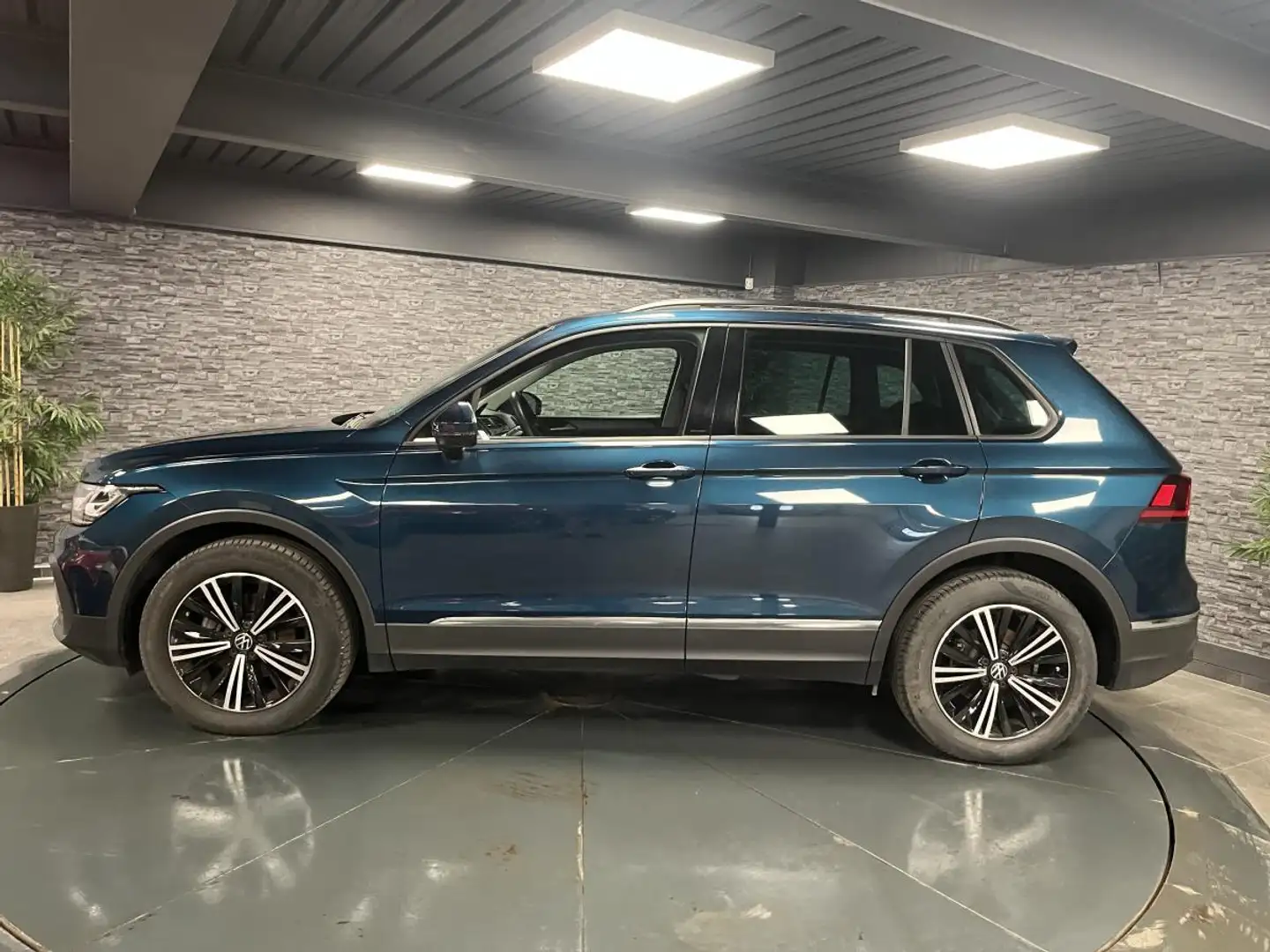 Volkswagen Tiguan Tiguan 2.0 TDI - 150 - Life Bleu - 2