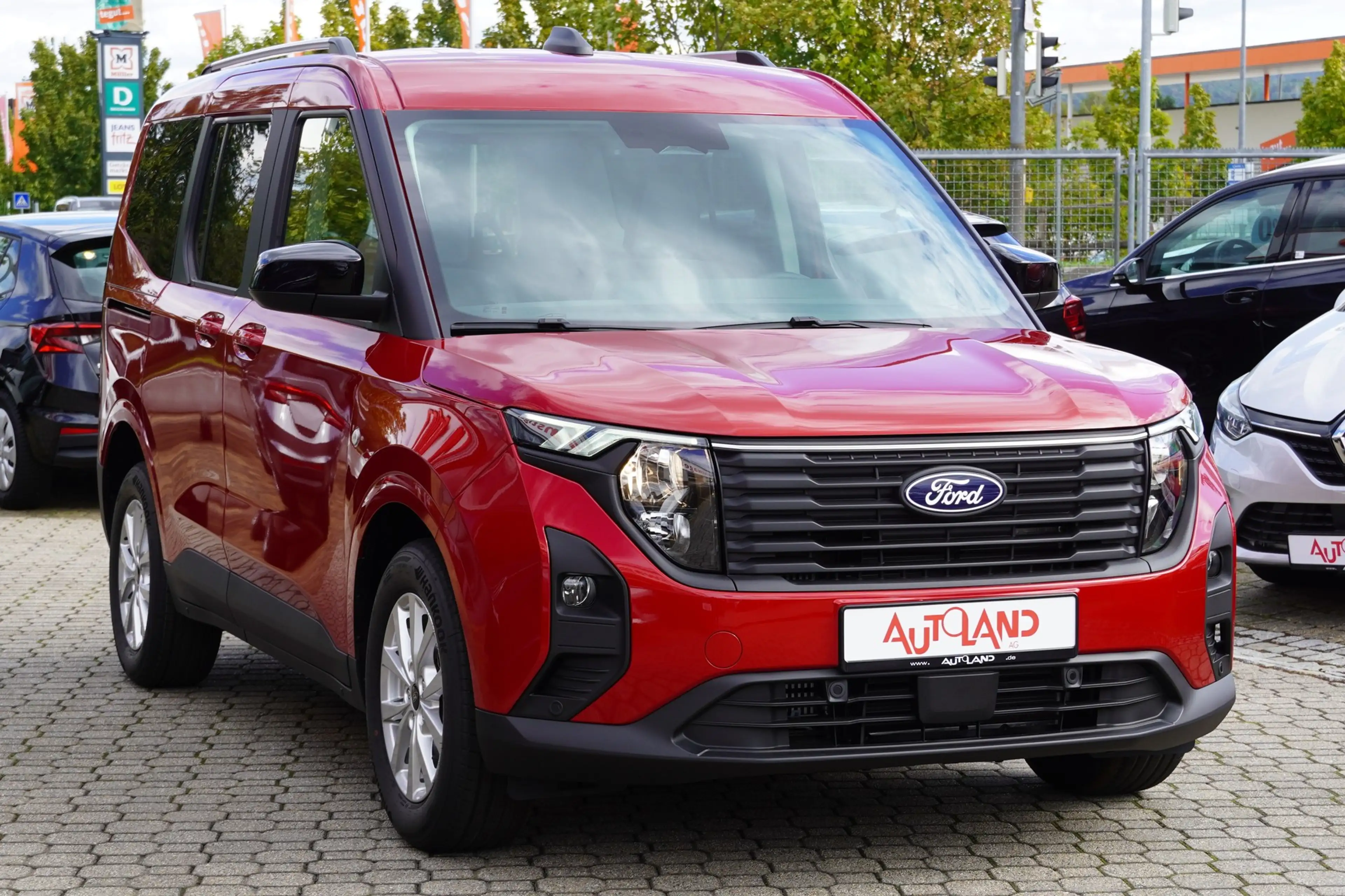 Ford Tourneo Courier Titanium 1.0 EB Aut. Kamera Tempom — photo 5
