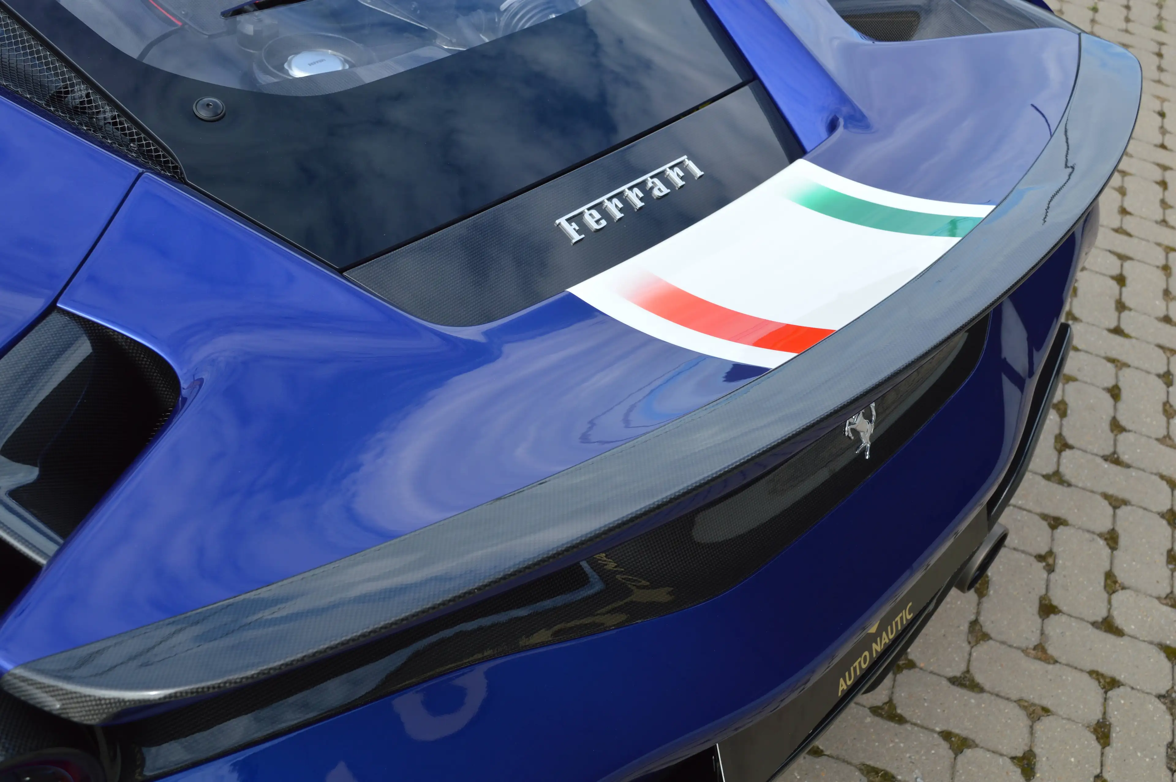 Ferrari 488 Pista 3.9i Turbo V8 TAILOR MADE ! - 9.000 km — photo 8
