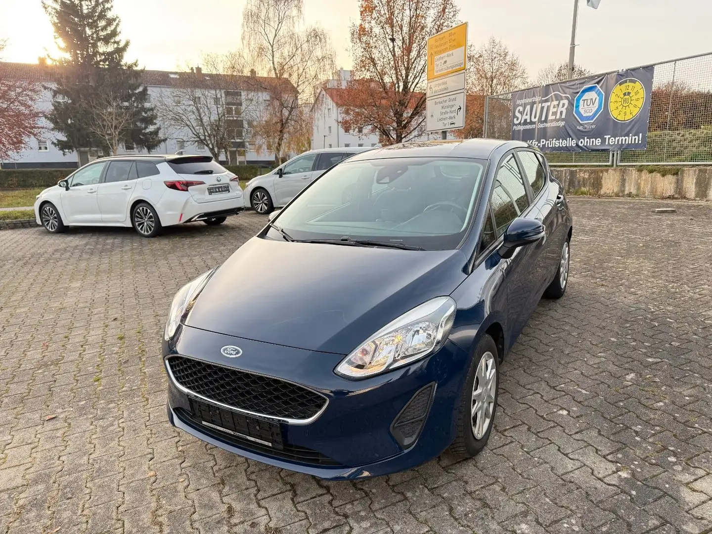 Ford Fiesta Trend 1.1 Ti-VCT Blau - 1