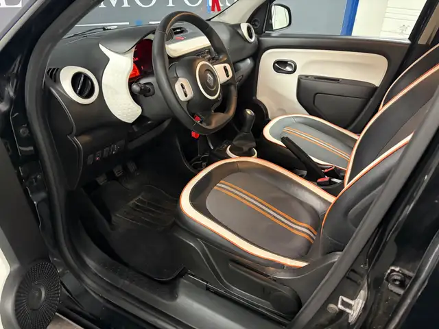 Renault Twingo view 3