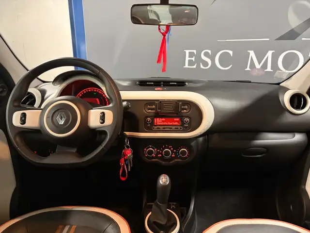 Renault Twingo view 9