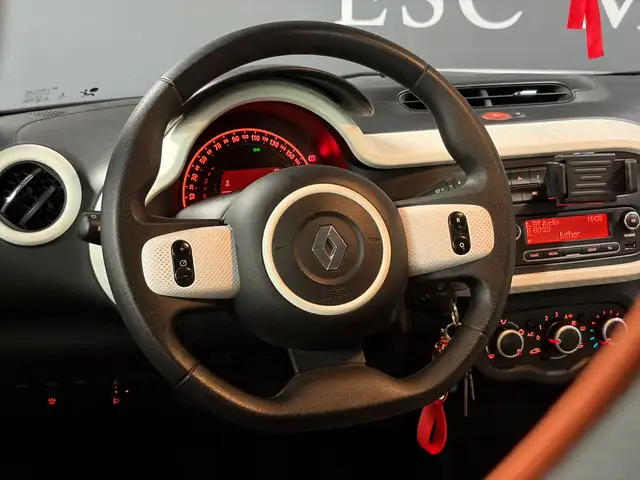 Renault Twingo view 11