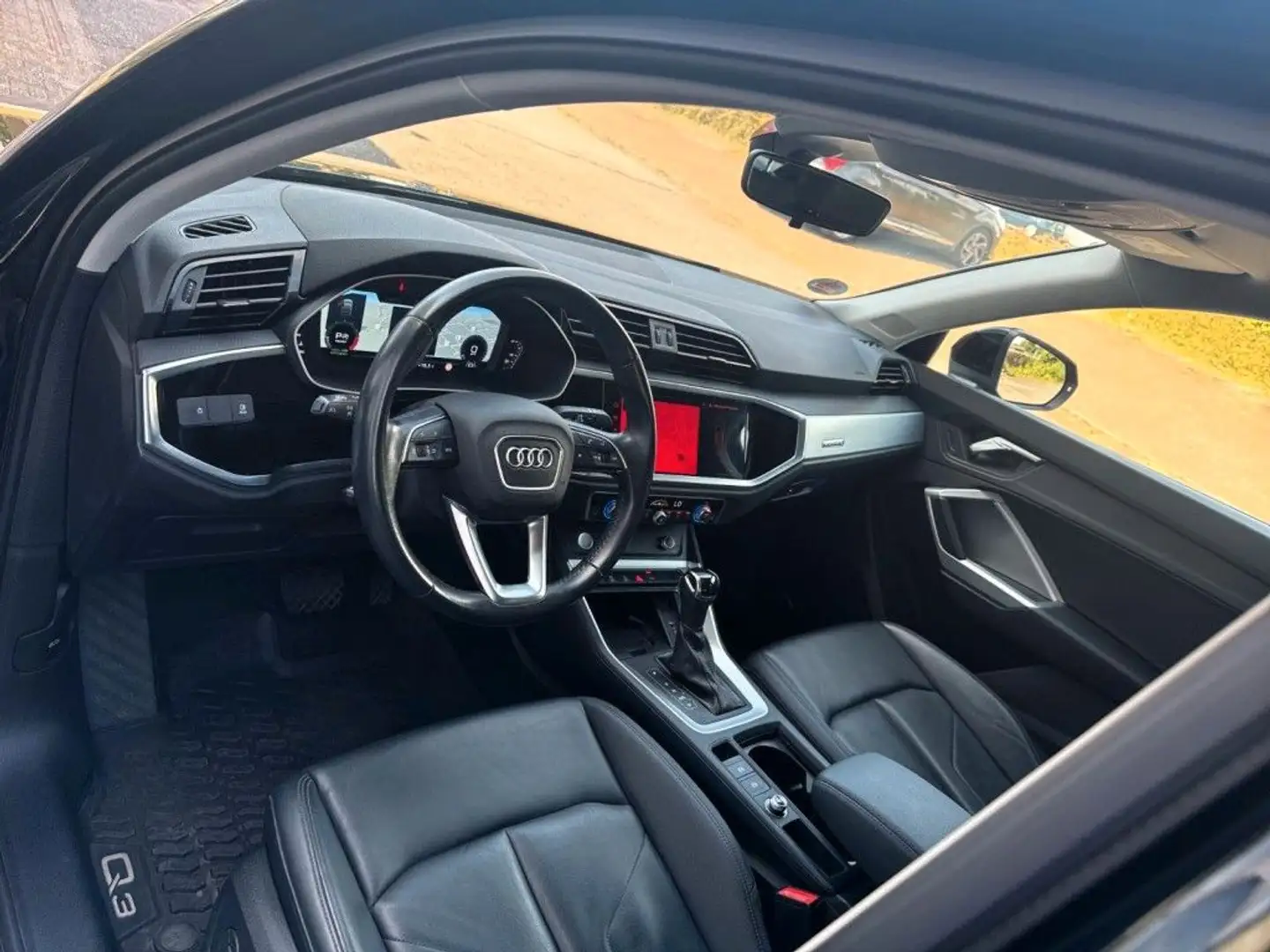 Audi Q3 Sportback 45 TFSI quattro*LEDER*NAV*TOTWINKEL Noir - 2