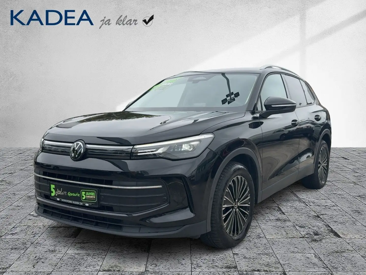 Volkswagen Tiguan 1.5 eTSI Life ACC+LED+Navi+SHZ+Kam. Zwart - 2