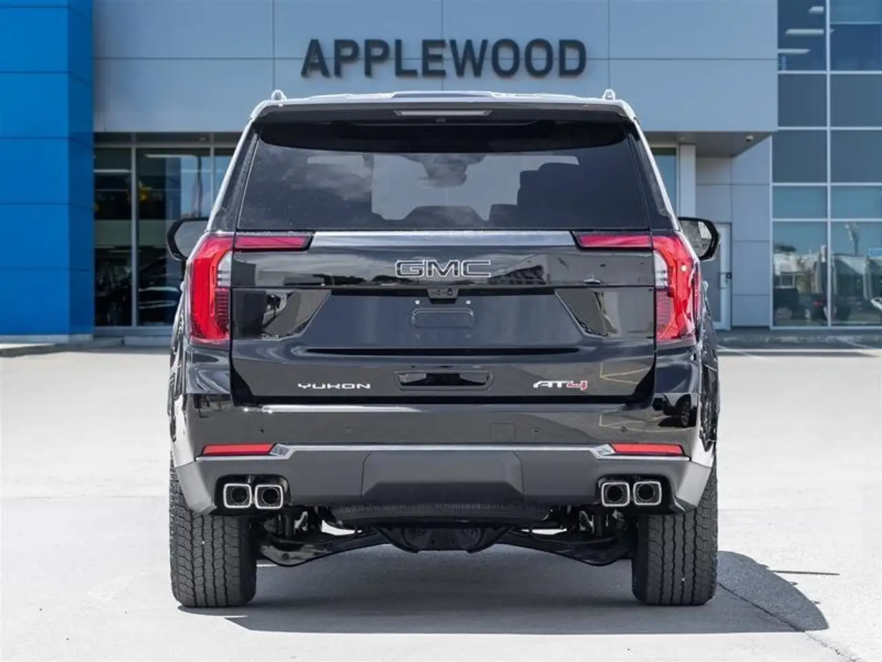 GMC Yukon photo GMC Yukon