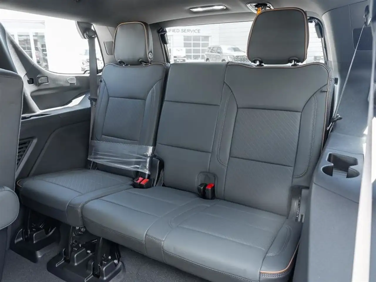 GMC Yukon photo GMC Yukon