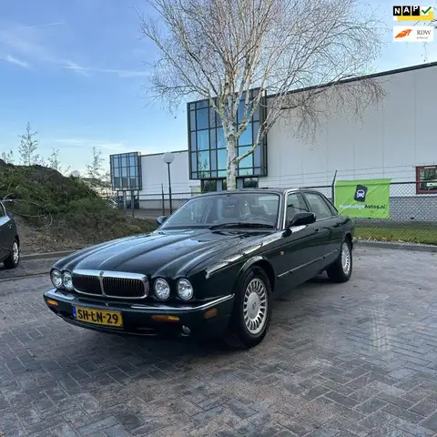 Jaguar Sovereign 3.2 V8 / Nette auto / APK oktober 2026