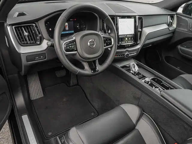 Volvo XC60 view 10