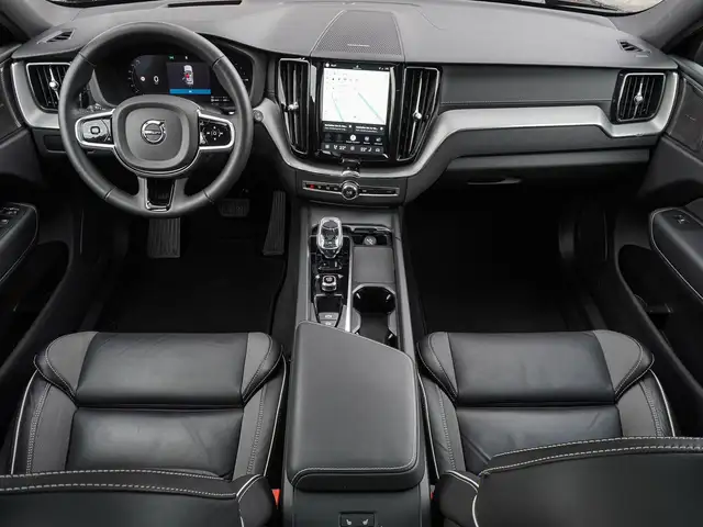 Volvo XC60 view 11
