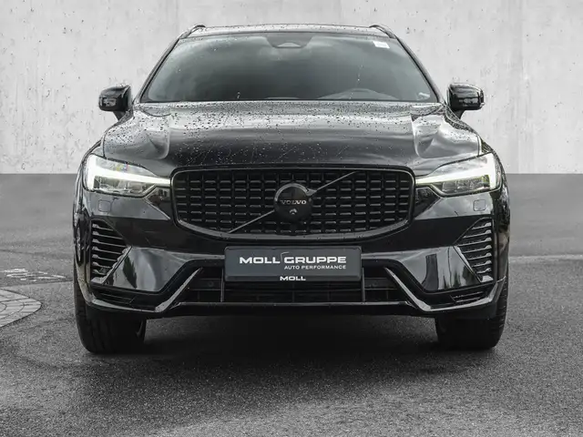 Volvo XC60 view 3